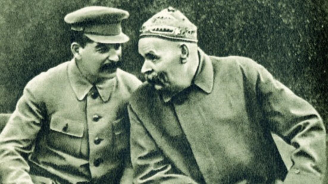 “En la Plaza Roja (1931), Stalin y Gorki.