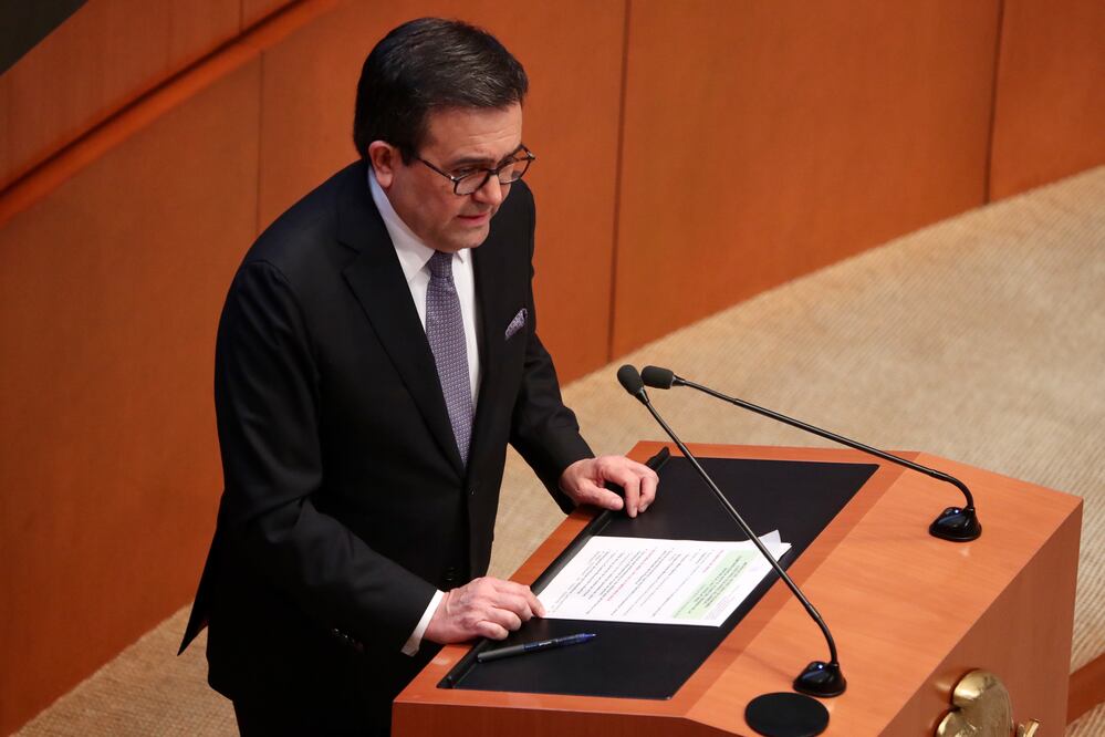 Ildefonso Guajardo Villareal, secretario de Economía, durante su comparecencia ante el Senado de la República (Foto: Ariel Ojeda / EL UNIVERSAL)