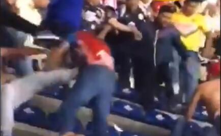 Violencia manchó el Clásico Nacional