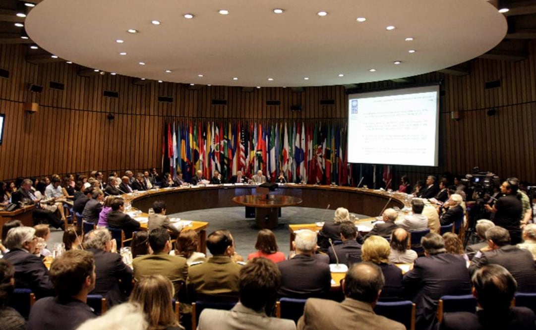 Cepal insta a invertir más sin adquirir deuda