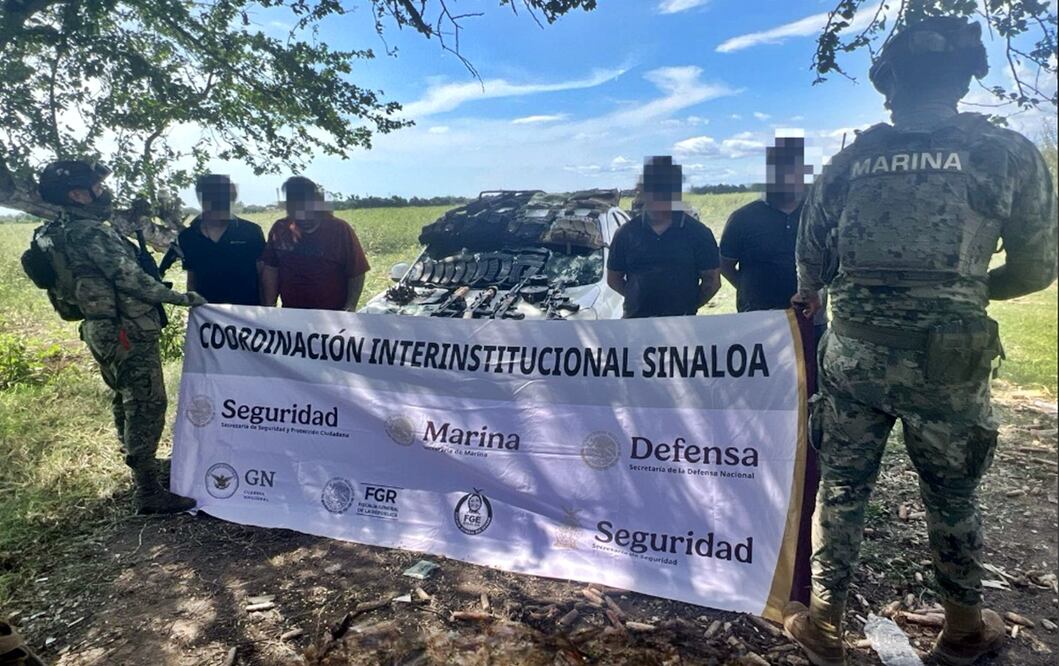 Elementos de la Marina detienen a 8 hombres en los municipios de Ahome y Novolato, el 15 de agosto de 2025. Foto: especial