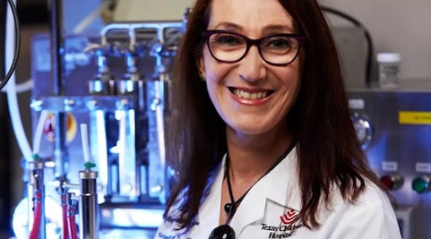 Científica hondureña "descoloniza" vacuna antiCovid y es nominada al Nobel de la Paz