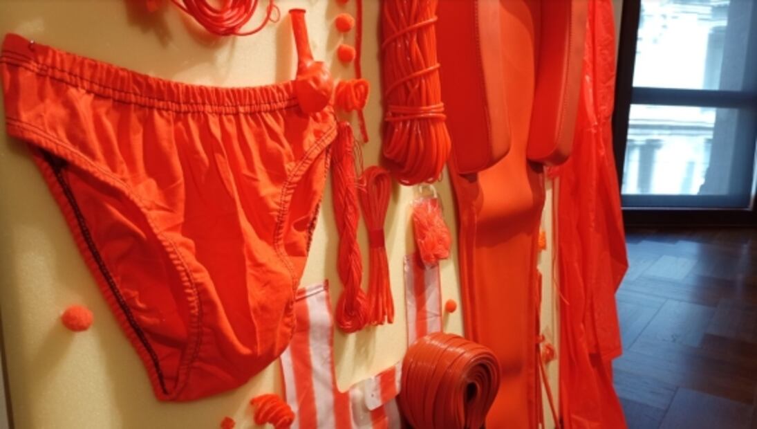 Economía y reflexión cultural en la exposición “Mercados desde el arte contemporáneo”