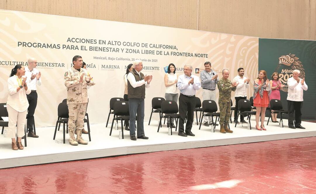 De gira por Baja California, el presidente López Obrador asistió con el gobernador Jaime Bonilla y miembros de su gabinete a la supervisión de Programas para el Bienestar. Foto: Presidencia.