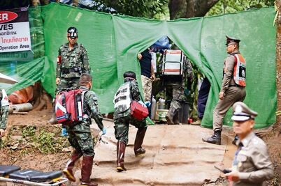 En vilo, el rescate de niños en cueva en Tailandia