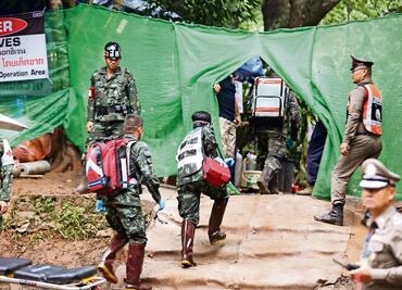 En vilo, el rescate de niños en cueva en Tailandia