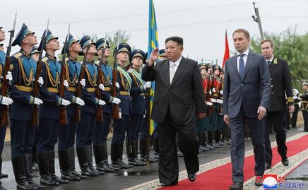 Líder norcoreano, Kim Jong-un termina su visita a Rusia con "sentido agradecimiento" a Putin