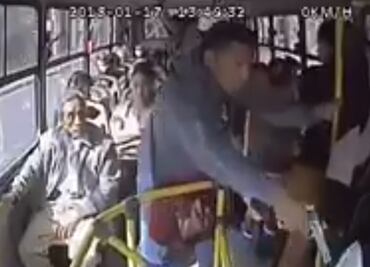 Video. Captan asalto a transporte público cerca de CU