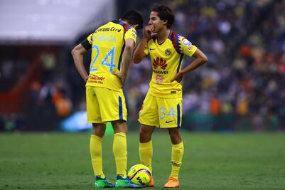 Miguel Herrera ahora sí valora y necesita a Diego Lainez