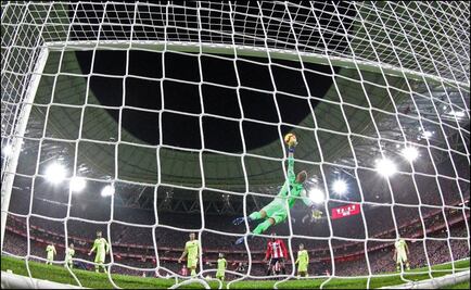 La espectacular atajada de Ter Stegen frente al Athletic