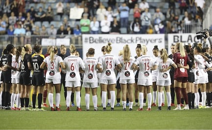 VIDEO: Jugadoras detienen partido en protesta por los casos de abuso sexual en la liga
