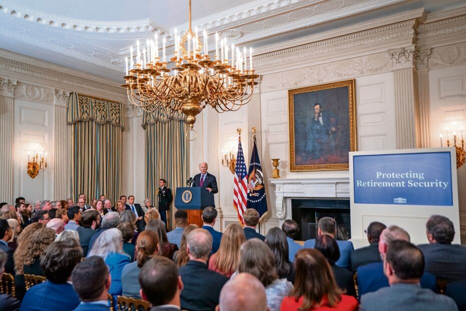 Joe Biden, presidente de EU, aborda la protección de la seguridad de jubilación de los estadounidenses desde la Casa Blanca en Washington, el 31 de octubre pasado. Foto: EFE