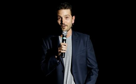 Diego Luna reflexiona sobre redes sociales en estreno de “Privacidad”