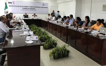 Con algunos hechos violentos, continúa cómputo electoral en Chiapas