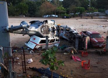 "El Bronco" ora por víctimas del desplome de helicóptero en Oaxaca