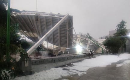 Intensa granizada cubre de blanco Cuautepec; colapsa techo de PILARES en Gustavo A. Madero