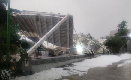 Intensa granizada cubre de blanco Cuautepec; colapsa techo de PILARES en Gustavo A. Madero