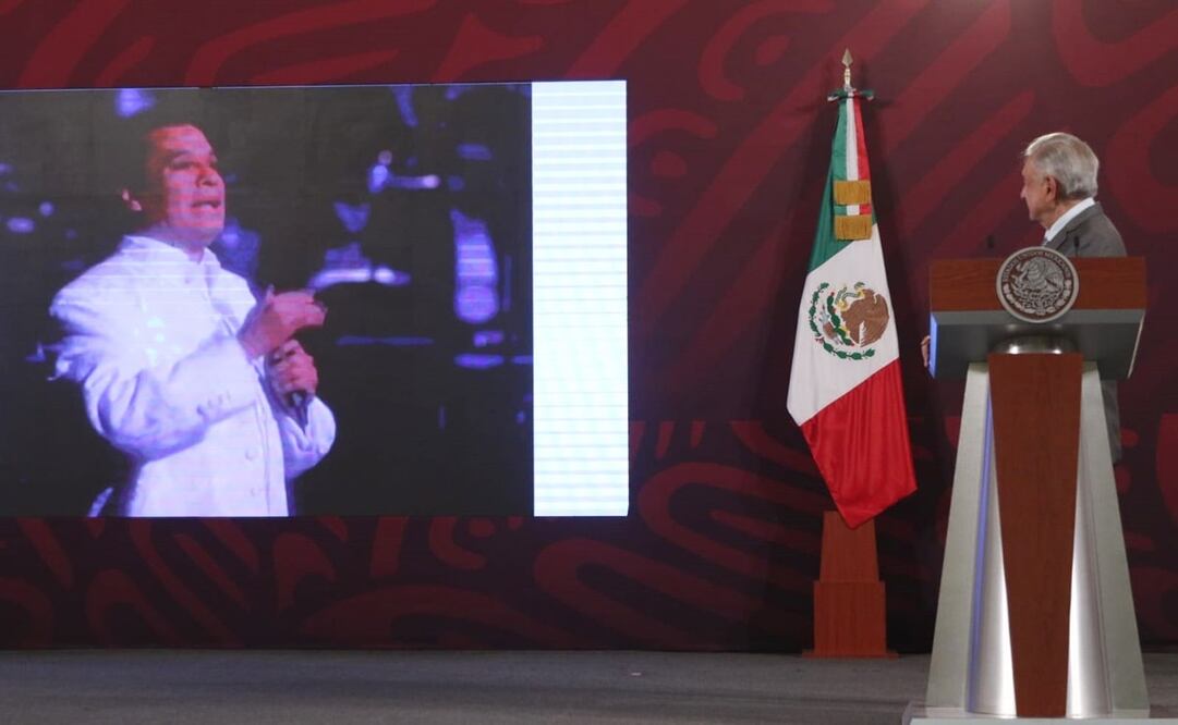 El cantante fallecido pudo cantar el famoso tema en el Palacio de Bellas Artes. Foto: Carlos Mejía. EL UNIVERSAL