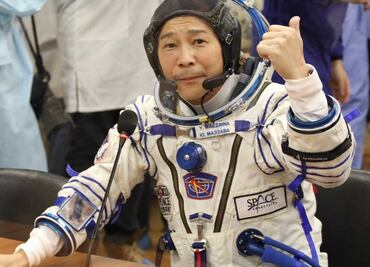 Millonario y su asistente viajan al espacio para turistear