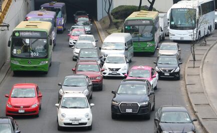 Estos autos podrían dejar de circular mañana martes en caso de seguir la contingencia 