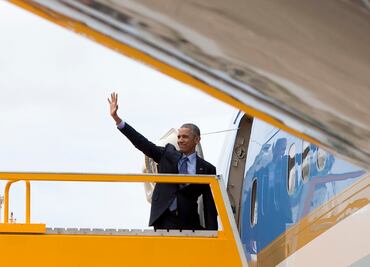 Obama llega a Japón para asistir a la cumbre del G7