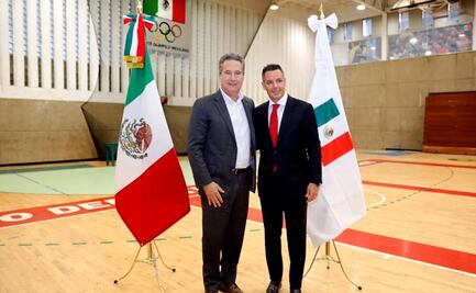 Como presidente de la Conago, Murat firma compromiso por la activación física 