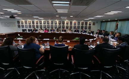 Arely Gómez se reúne con padres de guardería ABC