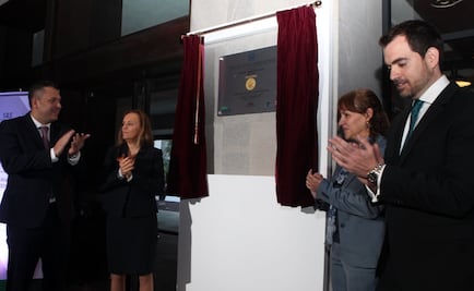 Otorga UNAM el distintivo oro al edificio de la SRE