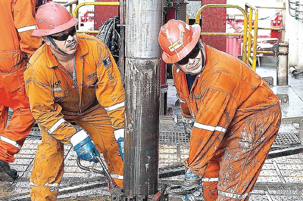 Caída del petróleo, entre los problemas que el mundo enfrenta (ARCHIVO. EL UNIVERSAL)