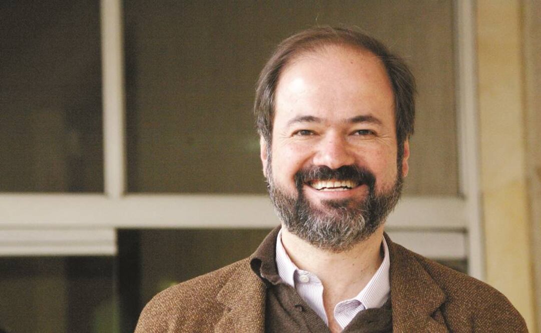 El autor de novelas, traducciones, cuentos, crónicas deportivas, ensayos, obras de teatro y letras de canciones también ofrecerá la conferencia magistral “Crítica del Apocalipsis: El testimonio en tiempos violentos”, el 13 de marzo próximo. FOTO: Archivo.