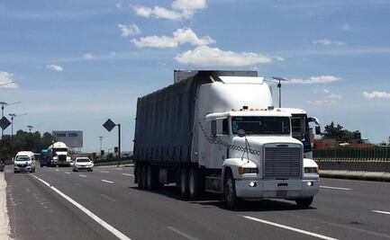 Se desacelera producción y exportación de camiones pesados en agosto