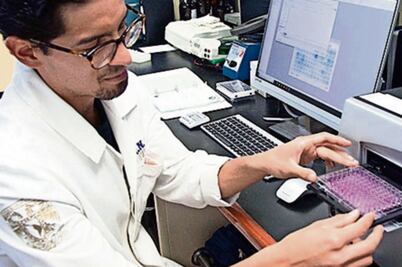 Certifican laboratorios de Odontología