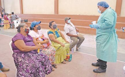 Sorprende logística durante vacunación en Juchitán