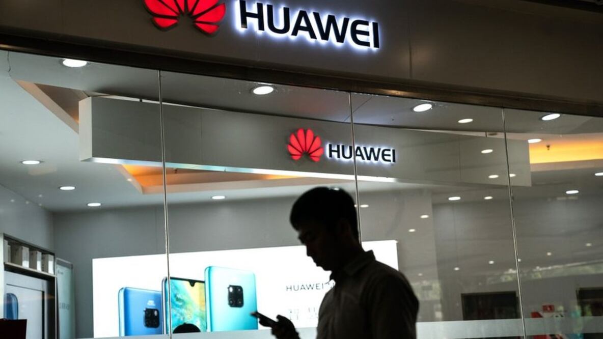 Tras el anuncio de Google de que ya no trabajará con Huawei, cada vez más empresas están rompiendo con el gigante tecnológico chino, el segundo mayor vendedor de teléfonos inteligentes del mundo.
