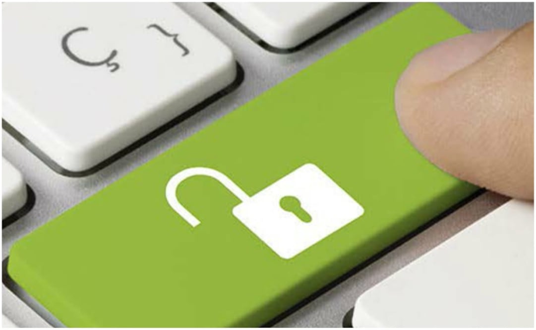 Es importante configurar adecuadamente los niveles de seguridad de las cuentas de las redes sociales; y procurar no hacer transacciones comerciales en redes sociales