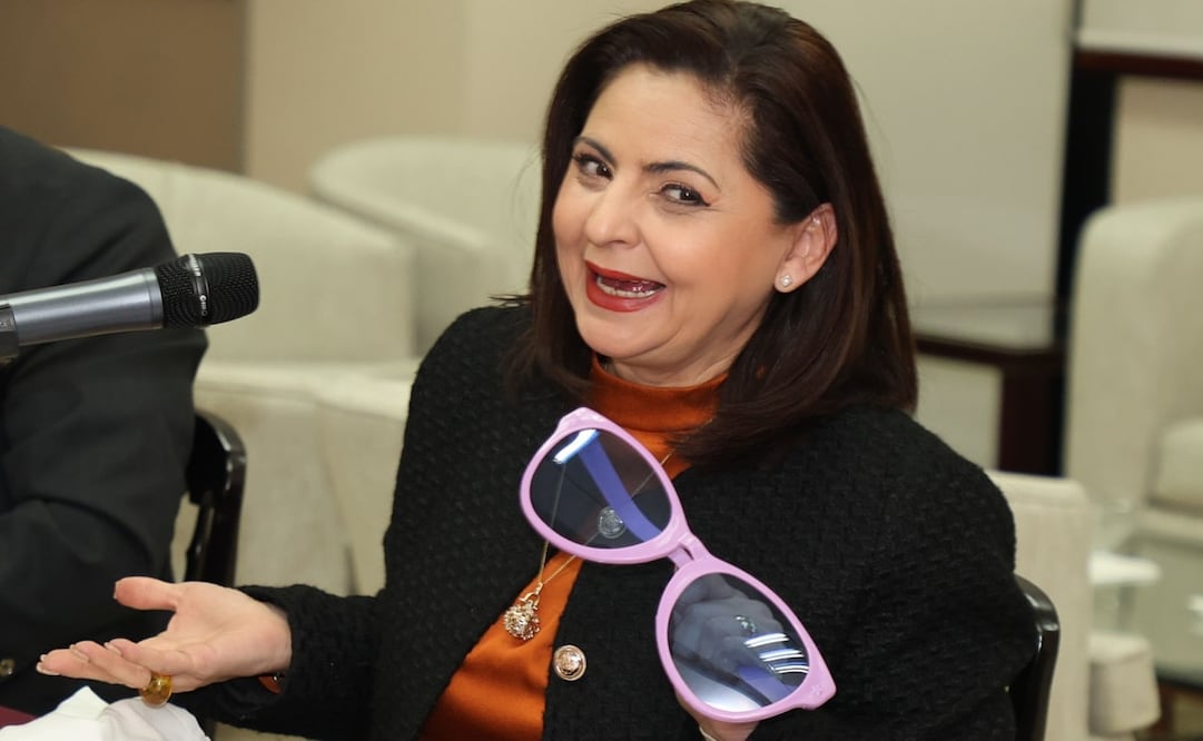 La magistrada Soto Fregoso ha promovido el uso de los lentes violetas como una forma de mejorar la justicia en México. Foto: Berenice Fregoso. EL UNIVERSAL