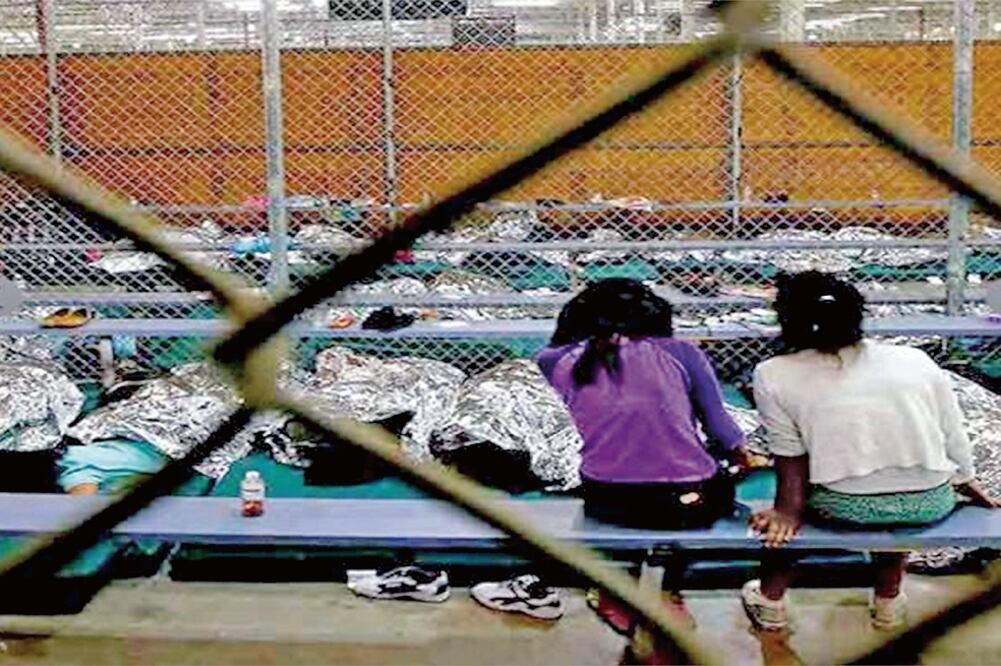 La menor fue hallada asfixiada en los baños de un albergue en Chihuahua (ARCHIVO EL UNIVERSAL)