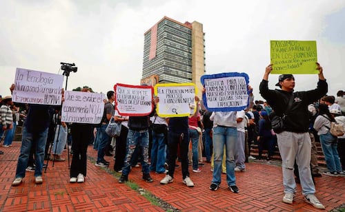 Exigen a la UNAM reponer el examen en modalidad presencial