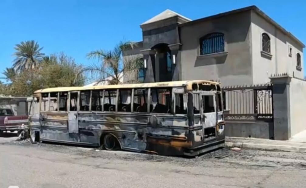 Balaceras, incendios, rapiña y explosivos en un camión desatan caos en las últimas horas en Sonora