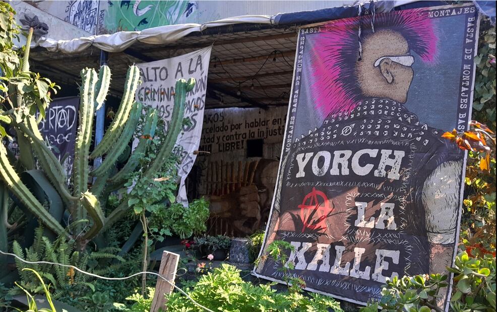 Sin butacas, con humedad y en un avanzado estado de deterioro se encuentra el auditorio llamado Che Guevara que se ubica a un costado de la Facultad de Filosofía y Letras en Ciudad Universitaria, el miércoles 19 de noviembre de 2025. Foto: Carlos Mejía/EL UNIVERSAL