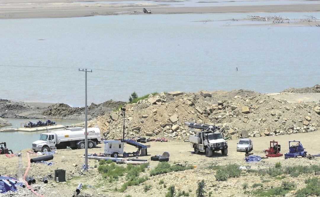 Pese a que se abrieron canales, no se pudo extraer agua. Foto: Emilio Vázquez/ EL UNIVERSAL