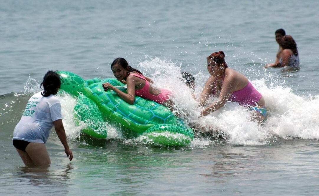 PRI propone fin de puentes vacacionales