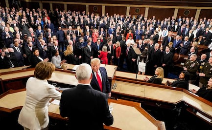 ¿Trump evitó darle la mano a Nancy Pelosi?