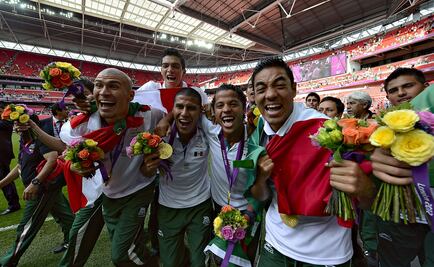 "El Chatón" corrige polémico tuit sobre beca vitalicia 