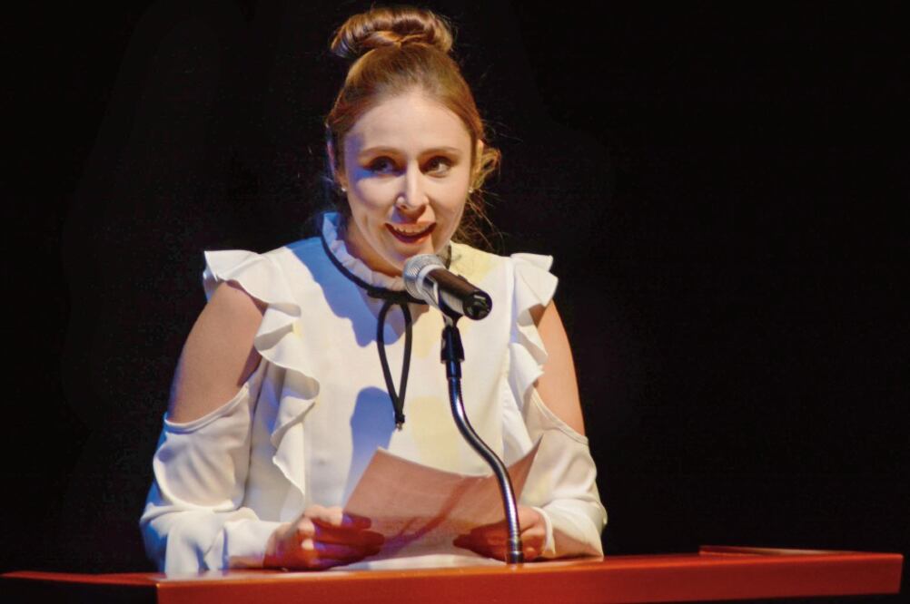 La actriz Sofía Zetina Solé, nieta del director, recordó anécdotas familiares. (CORTESÍA INBA)