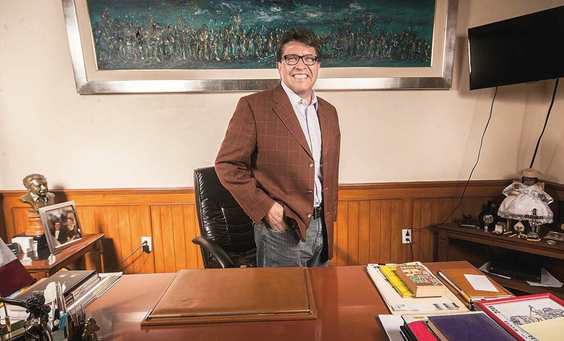 Desde su oficina ubicada en la calle de General Primm, el abanderado de Morena y virtual jefe delegacional de Cuauhtémoc, Ricardo Monreal, declaró a EL UNIVERSAL que busca “crear una nueva cultura política” en la demarcación