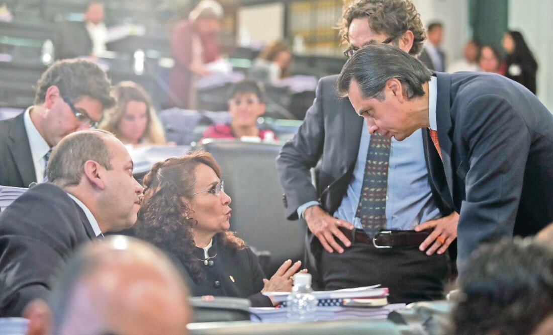 Constituyentes se enfrascaron en una diatriba al no alcanzar la mayoría simple en las opciones para integrar los órganos a votación (IVAN STEPHENS. EL UNIVERSAL)