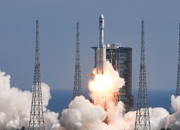 China lanza cargamento de materiales para equipar a su futura estación espacial