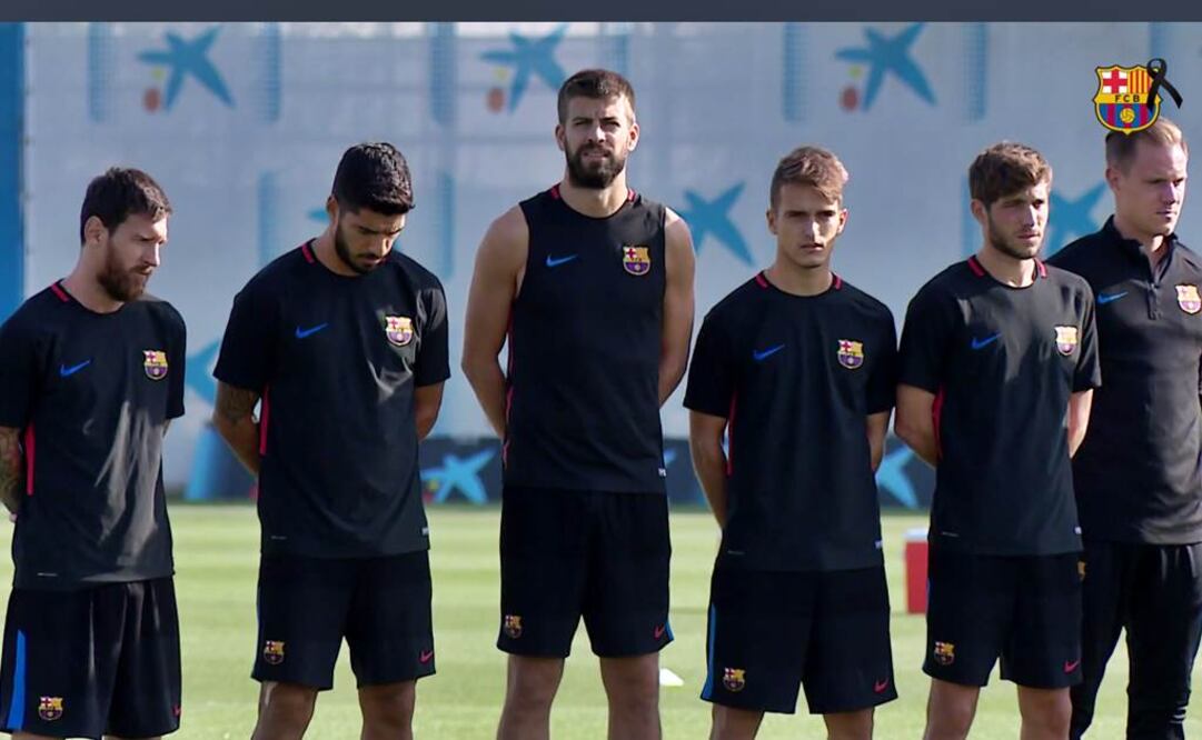 El futbol español rinde homenaje a víctimas de atentados en Barcelona