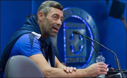 Pedro Caixinha se llevó a sus delanteros a cenar